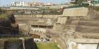 La sontuosa villa dei Papiri fu inizialmente esplorata dal 1750 al 1765 attraverso una rete di cunicoli e riscoperta nel 1996.