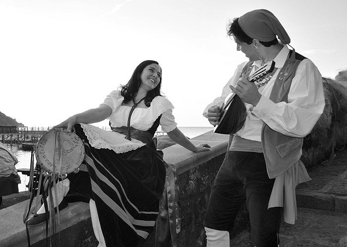 Immagine Romantica del Gruppo Folk della Tarantella