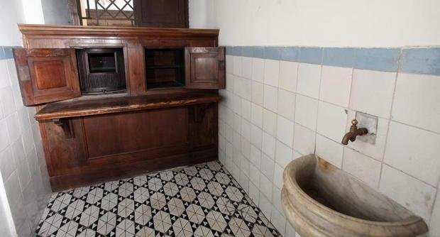 Locale Interno della Ruota degli Esposti della Santa Casa dell'Annunziata di ALENAPOLI Tour